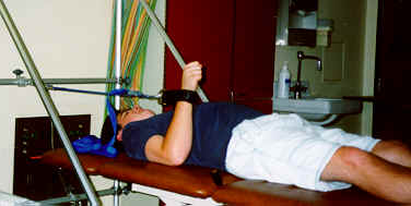 elbow extension.tif (213396 bytes)